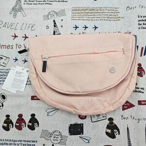 Lululemon All Night Festival Bag 5L Pink